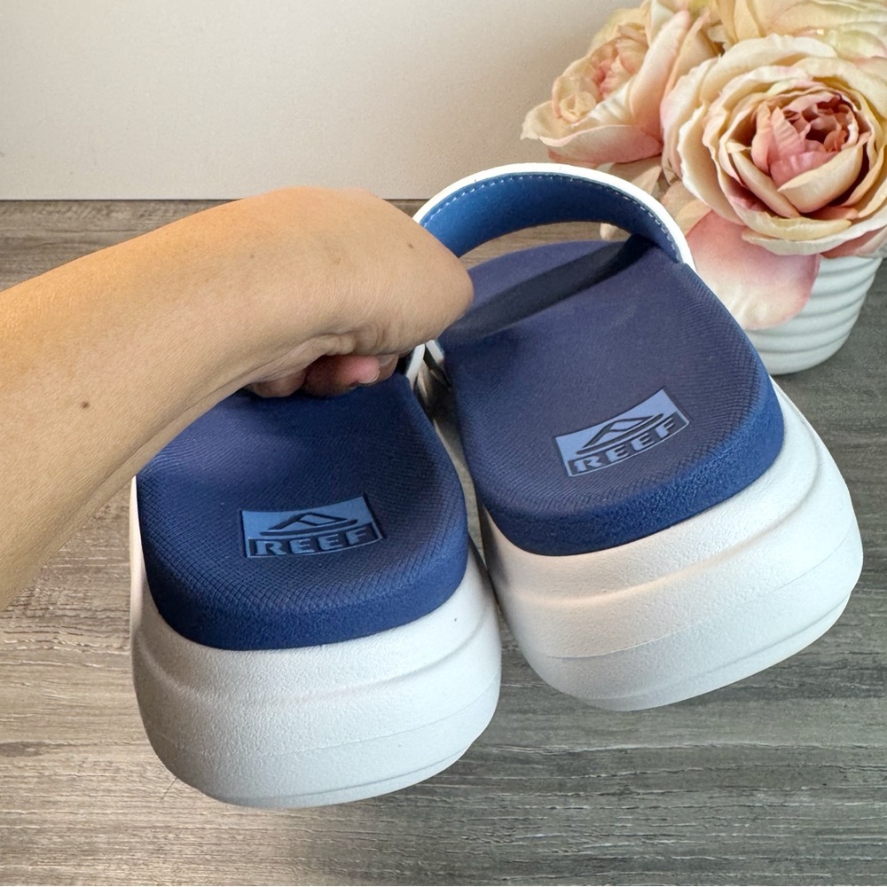 Reef Bondi Bay Blue and White Striped Platform Women's Sandals 7 EUC - Picture 8 of 13